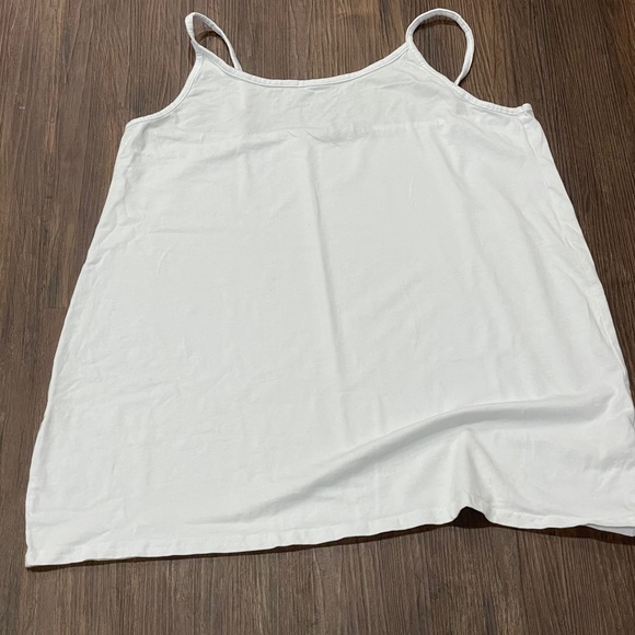 Bundle of 8 maternity tank tops - Picture 4 of 9